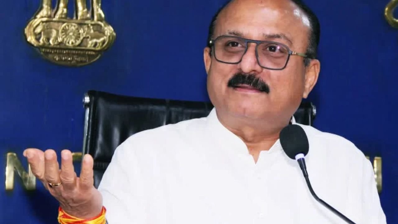मंत्री आशीष सूद