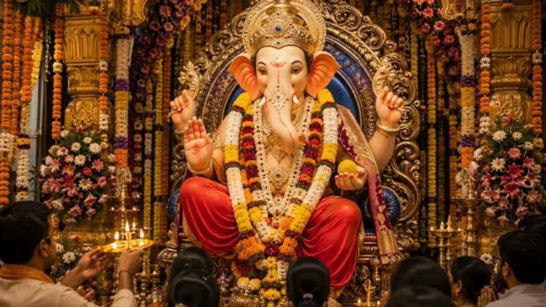 Ganesh Chaturthi 2026: गणेश चतुर्थी पर घर में दस दिन क्यों रहते हैं बप्पा, महाभारत लेखन से जुड़ी है यह मान्यता? Ganesh Chaturthi 2026
