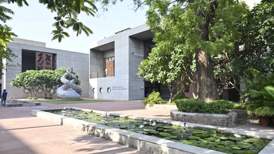 IIM Ahmedabad Placements 2026: आईआईएम अहमदाबाद प्लेसमेंट के दौरान विदेशी ऑफर में 2.31 करोड़ का नया रिकॉर्ड IIM Ahmedabad Placements 2026