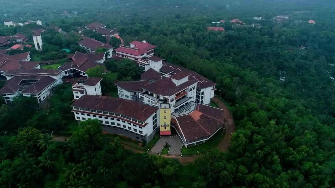 IIM Kozhikode Faculty Recruitment 2026: IIM कोझिकोड में प्रोफेसर बनने का सुनहरा मौका, बिना NET पास किए भी कर सकते हैं अप्लाई IIM Kozhikode Faculty Recruitment 2026