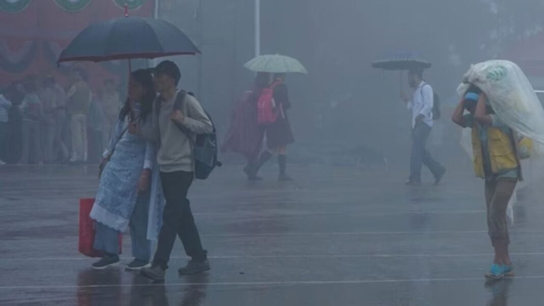 Kal Ka Mausam 17 September: 20 राज्यों में आंधी-बारिश का अलर्ट, 80 की रफ्तार से चलेंगी तूफानी हवाएं Kal Ka Mausam 17 September