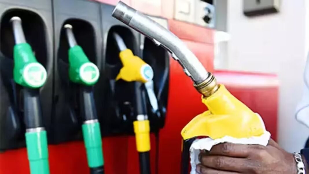 Petrol-Diesel Price 2 Sep 2026: यूपी में आज सुबह 6 बजे बदले पेट्रोल-डीजल के दाम, लखनऊ-आगरा से वाराणसी तक जानें ताजा रेट Petrol-Diesel Price 2 Sep 2026