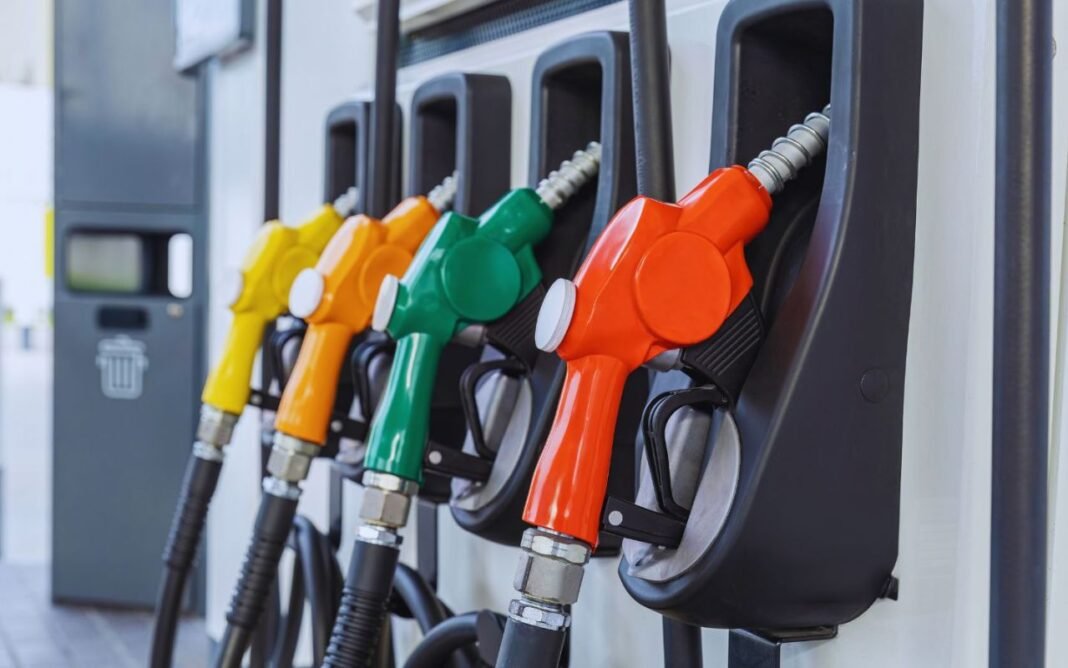 Petrol-Diesel Price 22 Sep: यूपी में आज डीजल का औसत भाव ₹95.02, अलग-अलग शहरों में कीमतों में कितना अंतर? Petrol-Diesel Price 22 Sep
