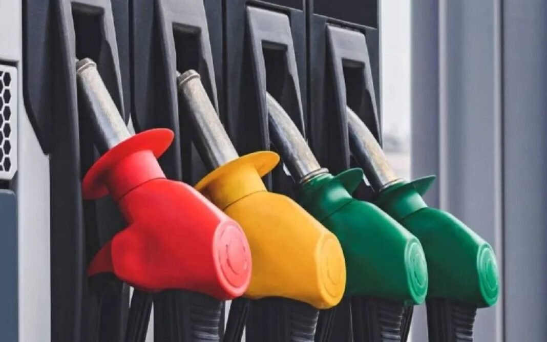 Petrol-Diesel Price 24 Sep 2026: आज पेट्रोल की कीमत, दिल्ली में 102.12, हैदराबाद सबसे महंगा Petrol-Diesel Price 24 Sep 2026