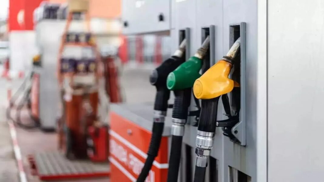 Petrol-Diesel Rate 7 Sep 2026: कच्चा तेल महंगा फिर भी भारत में भाव स्थिर, जानें अपने शहर का ताजा दाम Petrol-Diesel Rate 7 Sep 2026