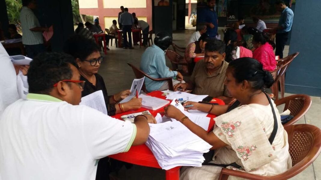 Ranchi SIR: 21.42 लाख में से 6.44 लाख मतदाताओं को नोटिस, बीएलओ की लापरवाही बनी सिरदर्द Ranchi SIR