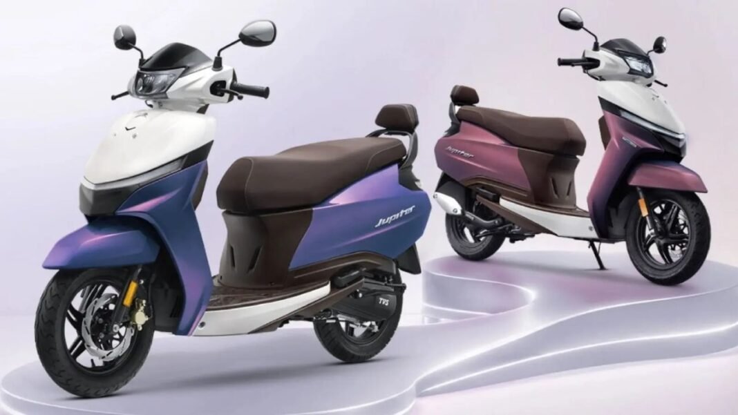 TVS Jupiter 110: टीवीएस जुपिटर 110 डुअल-टोन एडिशन लॉन्च, कीमत 89,825 रुपये दिल्ली एक्स-शोरूम TVS Jupiter 110