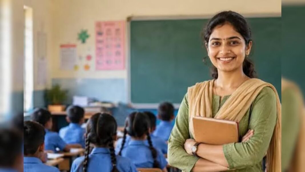 UP PGT Recruitment 2026: प्रवक्ता के 2607 पदों पर निकली वैकेंसी, 18 सितंबर से करें आवेदन UP PGT Recruitment 2026