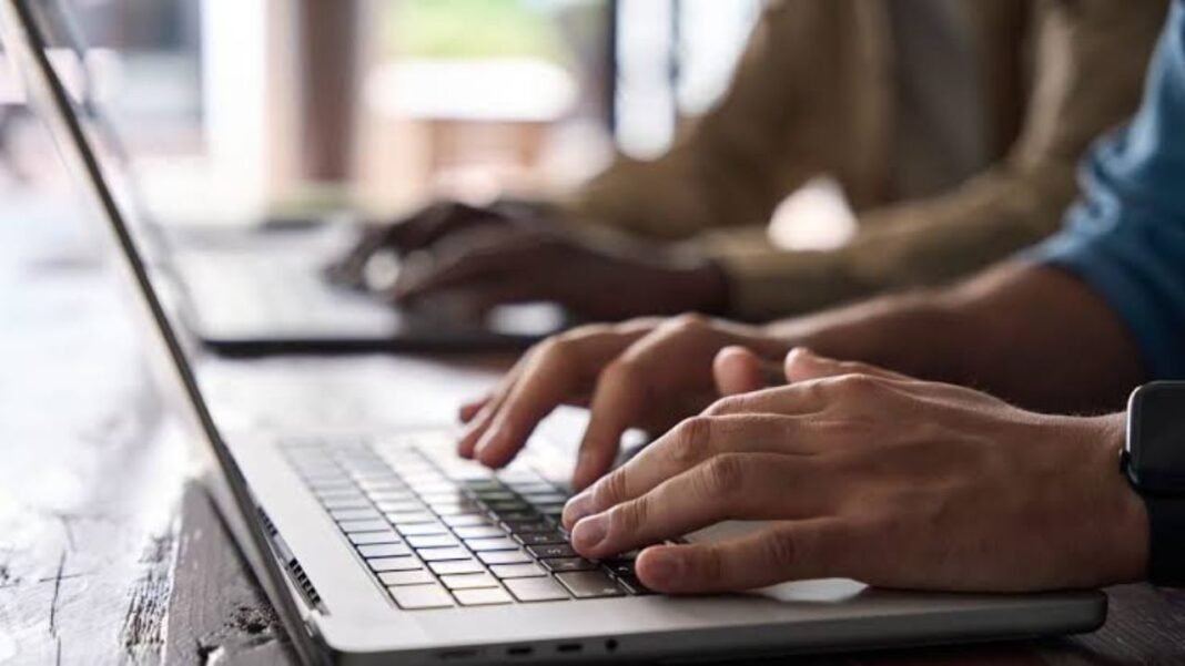 UPSSSC Recruitment 2026: UPSSSC कंप्यूटर ऑपरेटर भर्ती 2026 का नोटिफिकेशन जारी, 7 सितंबर से भरे जाएंगे फॉर्म UPSSSC Recruitment 2026