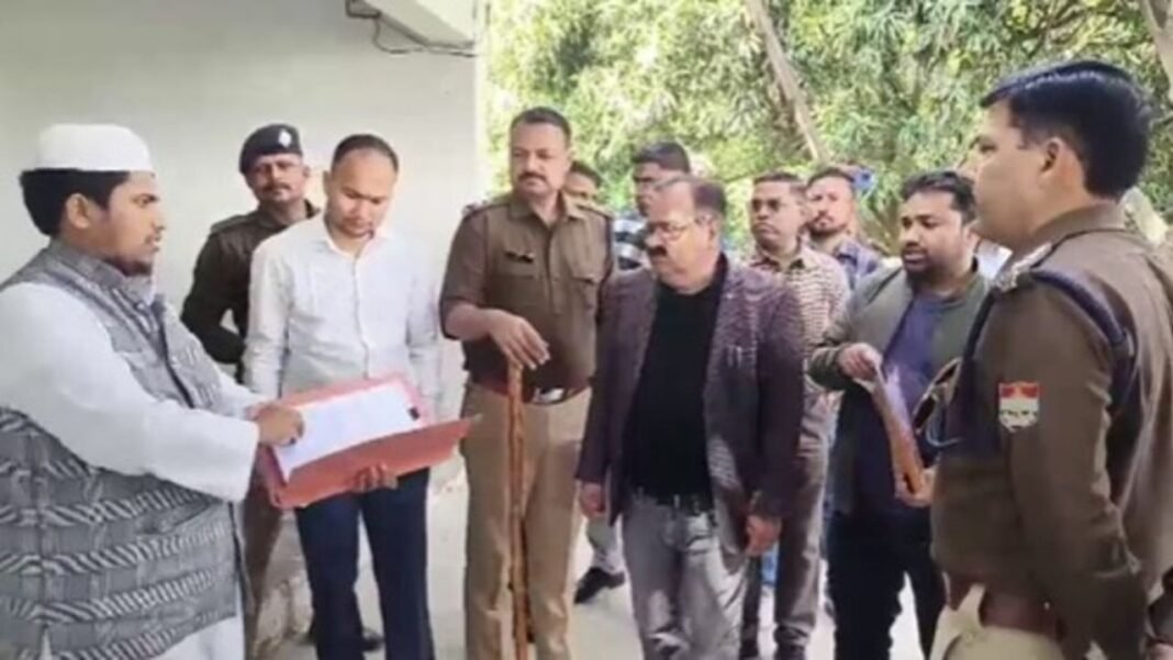 Uttarakhand News: उत्तराखंड में बिना मान्यता के चल रहे 107 मदरसे बंद, हरिद्वार में सबसे ज्यादा 102 पर ताले Uttarakhand News