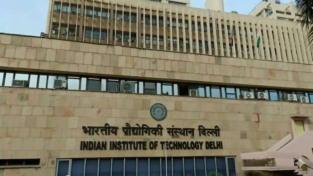 IIT Delhi New Course: आईआईटी दिल्ली ने सोलर एनर्जी में पीजी डिप्लोमा शुरू किया, यूरोप में एक महीने की इंटर्नशिप भी मिलेगी IIT Delhi New Course