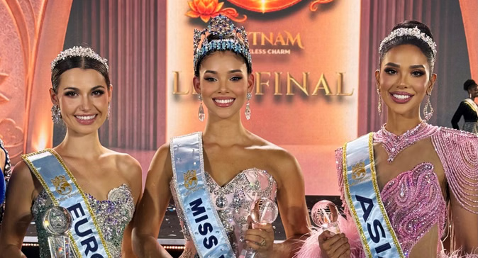 Miss World 2026 Winner: डोमिनिकन रिपब्लिक की Joheirry Mola बनीं मिस वर्ल्ड, भारत की निकिता पोरवाल Top 40 में रहीं Miss World 2026 Winner: डोमिनिकन रिपब्लिक की Joheirry Mola बनीं मिस वर्ल्ड, भारत की निकिता पोरवाल Top 40 में रहीं