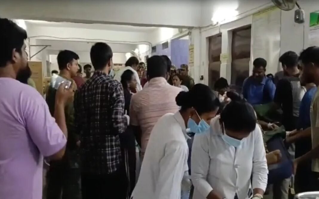 CG News: सुकमा में विस्फोटक नष्ट करते समय बड़ा हादसा, CRPF के 4 जवान घायल; 2 की हालत गंभीर CG News