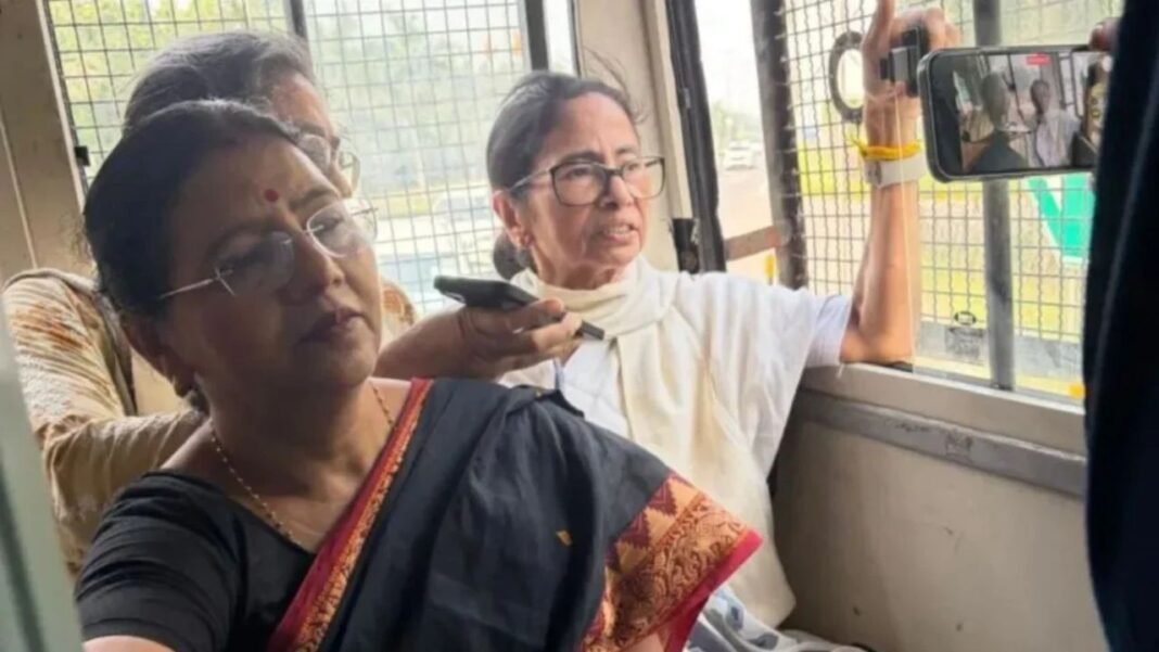 CJP Protest में पहुंचीं ममता बनर्जी को दिल्ली पुलिस ने हिरासत में लिया, पुलिस वैन में बैठाया CJP Protest