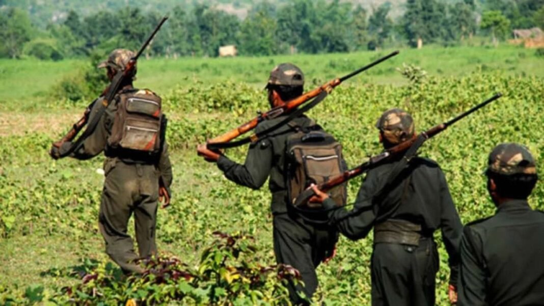 Jharkhand Naxal Encounter: झारखंड में नक्सली पर सुरक्षा बलों का बड़ा प्रहार, दस महीनों में 22 मारे गए और 45 से अधिक ने हथियार डाले Jharkhand Naxal Encounter
