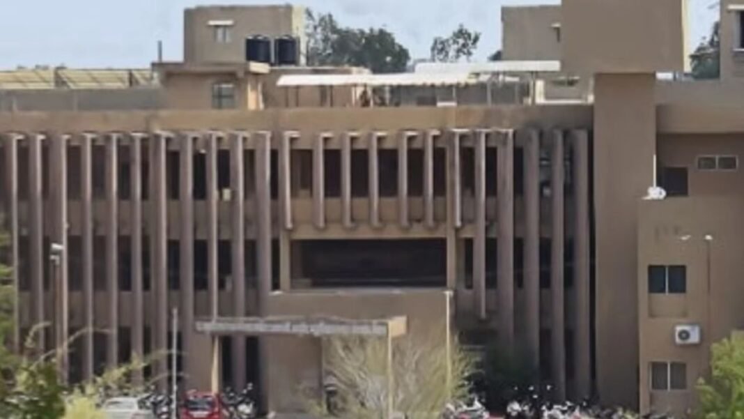 MP News: भोपाल के सरकारी आयुर्वेद अस्पताल में एआई से होगा इलाज, जड़ी-बूटी और काढ़ा भी तय करेगी टेक्नोलॉजी MP News