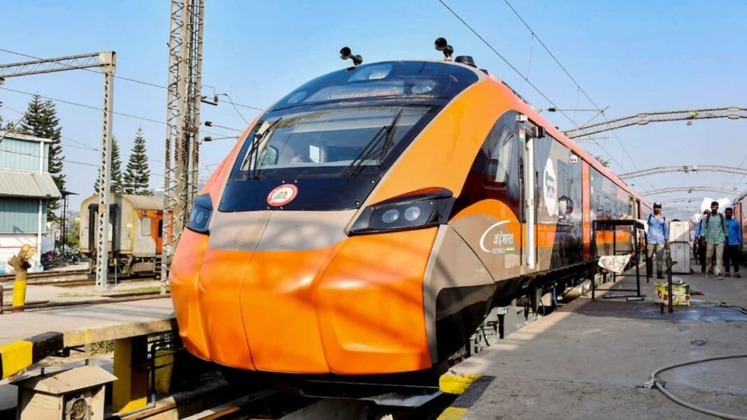 Vande Bharat Sleeper Train: हावड़ा-नई दिल्ली के बीच चलेगी पहली वंदे भारत स्लीपर, राजधानी से भी तेज होगी रफ्तार Vande Bharat Sleeper Train